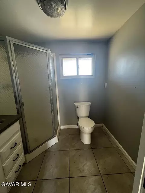 Bath - 44641 E 5th St, Lancaster, CA 93535 photo 3 of 4
