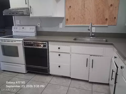 Kitchen - 44641 E 5th St, Lancaster, CA 93535 photo 1 of 2