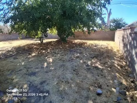 Exterior - 44641 E 5th St, Lancaster, CA 93535 photo 1 of 2