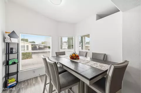 Dining - 45465 E 25th St #SPC 213, Lancaster, CA 93535 photo 2 of 2