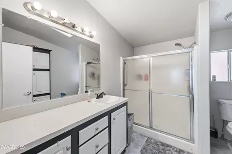 Bath - 45465 E 25th St #SPC 213, Lancaster, CA 93535 photo 2 of 2