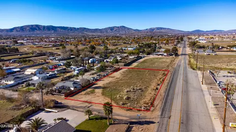 Cor E Q 27 E 27th St, Palmdale, CA 93550 photo 4