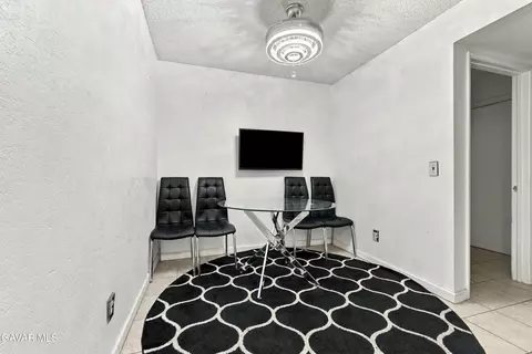 Dining - 44200 Kingtree Ave UNIT 14, Lancaster, CA 93534 photo 1 of 1