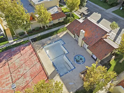View/Area - 44200 Kingtree Ave UNIT 14, Lancaster, CA 93534 photo 1 of 5