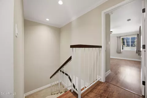 Entry Way - 19208 Hamlin St UNIT 5, Reseda, CA 91335 photo 2 of 4