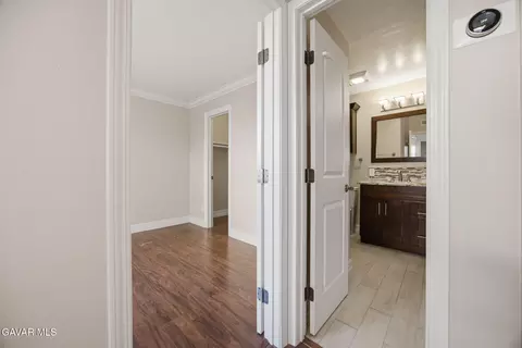 Entry Way - 19208 Hamlin St UNIT 5, Reseda, CA 91335 photo 1 of 4