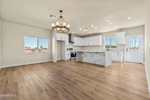 Living - 37660 E 115th St, Littlerock, CA 93543 photo 1 of 1