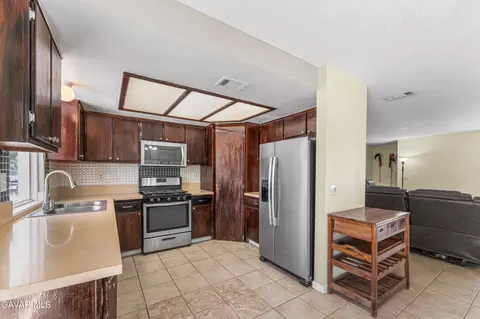 Kitchen - 38625 159th St E, Palmdale, CA 93591 photo 1 of 4