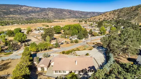 View/Area - 30100 Sunland Way, Tehachapi, CA 93561 photo 2 of 3