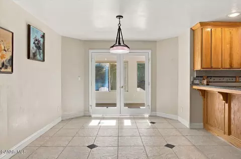 Dining - 30100 Sunland Way, Tehachapi, CA 93561 photo 3 of 3