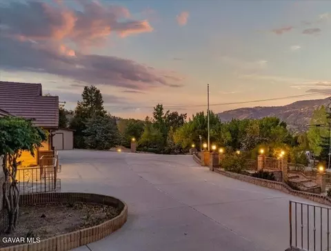Exterior - 30100 Sunland Way, Tehachapi, CA 93561 photo 5 of 7