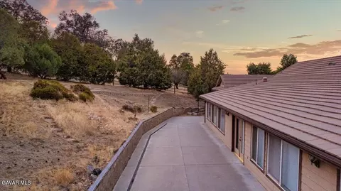 Exterior - 30100 Sunland Way, Tehachapi, CA 93561 photo 7 of 7