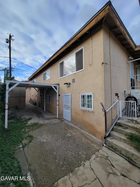 519 N Indiana St, Los Angeles, CA 90063