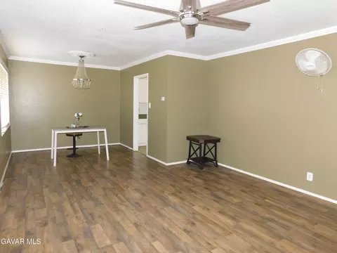 Living - 15600 M St, Mojave, CA 93501 photo 2 of 3