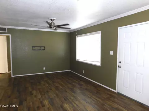 Living - 15600 M St, Mojave, CA 93501 photo 1 of 3