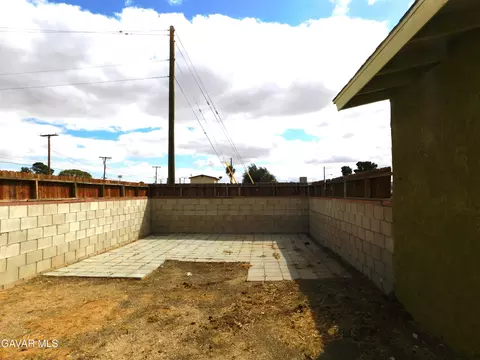 Exterior - 15600 M St, Mojave, CA 93501 photo 2 of 3