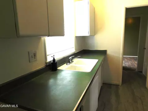 Kitchen - 15600 M St, Mojave, CA 93501 photo 4 of 4
