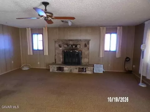 Living - 45823 190th St, Lancaster, CA 93535 photo 1 of 4