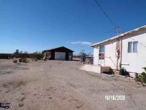 Exterior - 45823 190th St, Lancaster, CA 93535 photo 3 of 7