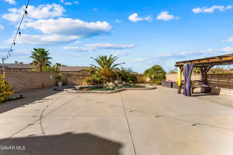 Exterior - 37639 Persimmon Ln, Palmdale, CA 93551 photo 5 of 17
