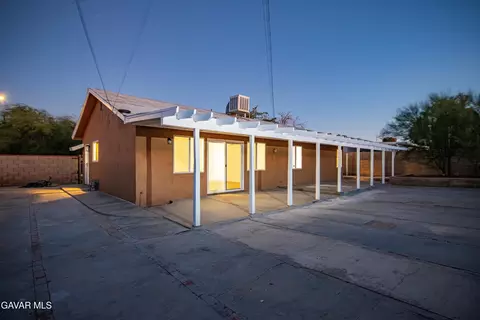 Exterior - 45329 Rodin Ave, Lancaster, CA 93535 photo 3 of 21