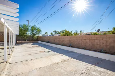 Exterior - 45329 Rodin Ave, Lancaster, CA 93535 photo 16 of 21