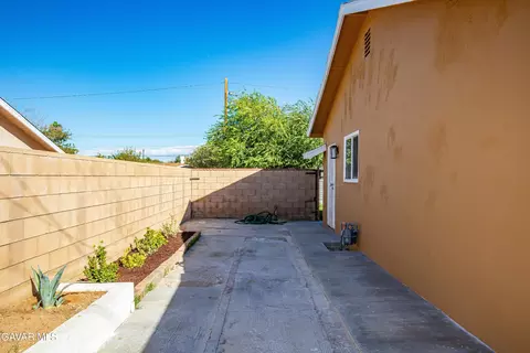 Exterior - 45329 Rodin Ave, Lancaster, CA 93535 photo 18 of 21