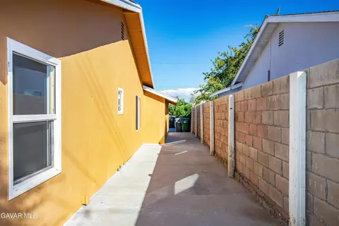 Exterior - 45329 Rodin Ave, Lancaster, CA 93535 photo 19 of 21