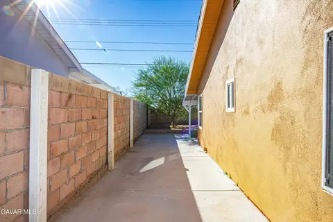 Exterior - 45329 Rodin Ave, Lancaster, CA 93535 photo 20 of 21