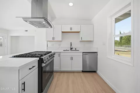 Kitchen - 17539 Sultana St, Hesperia, CA 92345 photo 1 of 4