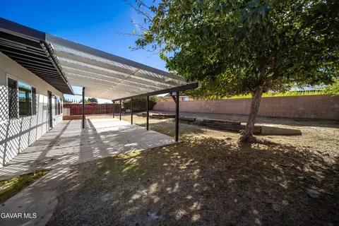 Exterior - 17539 Sultana St, Hesperia, CA 92345 photo 4 of 5