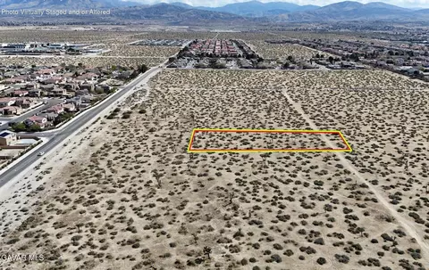 65 Th St E, Palmdale, CA 93552 photo 7