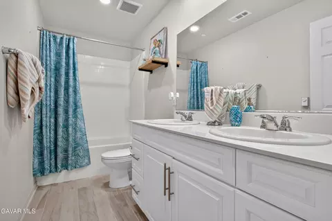 Bath - 3611 E Avenue J-3, Lancaster, CA 93535 photo 2 of 4