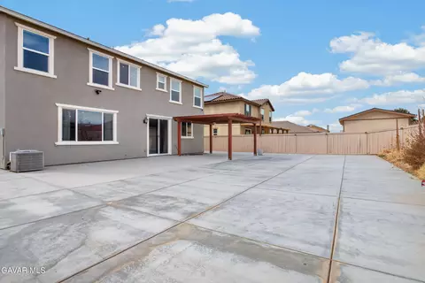 Exterior - 3611 E Avenue J-3, Lancaster, CA 93535 photo 6 of 8