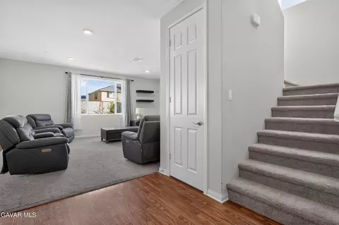 Entry Way - 3611 E Avenue J-3, Lancaster, CA 93535 photo 3 of 7