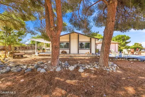 Exterior - 36304 E 52nd St, Palmdale, CA 93552 photo 3 of 9
