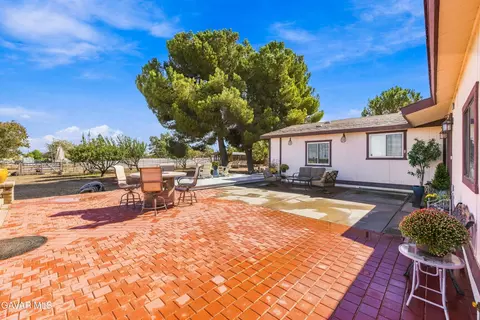 Exterior - 36304 E 52nd St, Palmdale, CA 93552 photo 7 of 9