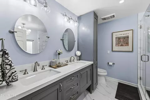 Bath - 36304 E 52nd St, Palmdale, CA 93552 photo 1 of 5