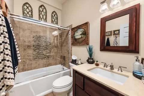Bath - 36304 E 52nd St, Palmdale, CA 93552 photo 3 of 5