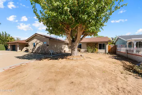 Exterior - 43000 36th St, Lancaster, CA 93536 photo 2 of 13