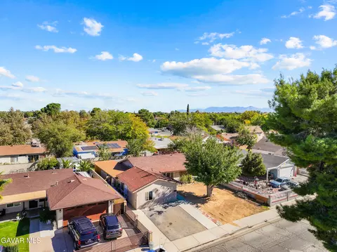 View/Area - 43000 36th St, Lancaster, CA 93536 photo 3 of 3