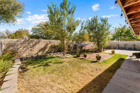 Exterior - 43000 36th St, Lancaster, CA 93536 photo 13 of 13