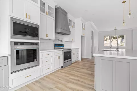 Kitchen - 27751 Harness Dr, Tehachapi, CA 93561 photo 4 of 4
