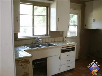 701 Carroll Way, Tehachapi, CA 93561 photo 3
