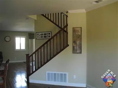 5729 Golding Dr, Lancaster, CA 93536 photo 2