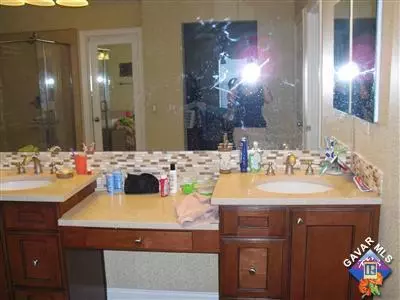 5729 Golding Dr, Lancaster, CA 93536 photo 10