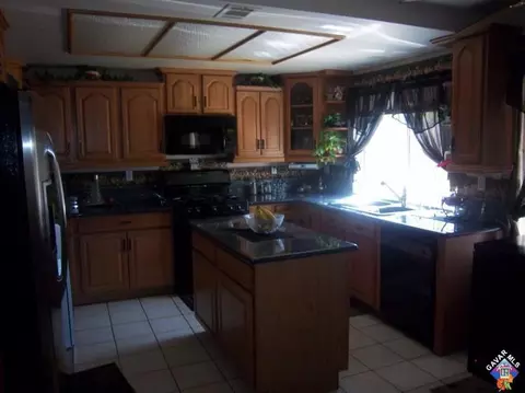 3328 Rollingridge Ave, Palmdale, CA 93550 photo 8