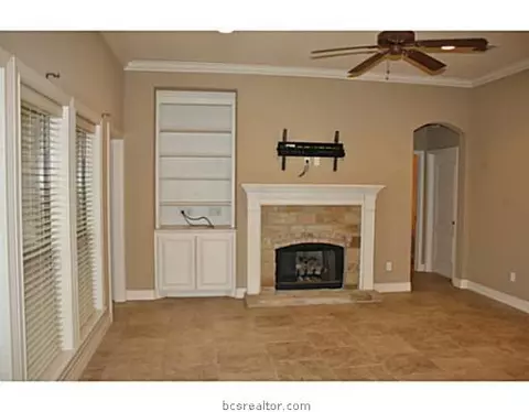 2913 Alba Ct, Bryan, TX 77808 photo 7