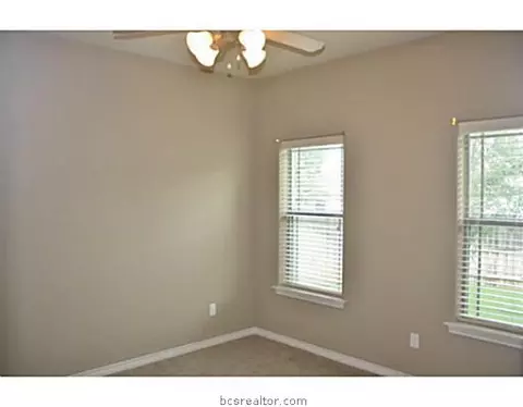 2913 Alba Ct, Bryan, TX 77808 photo 12