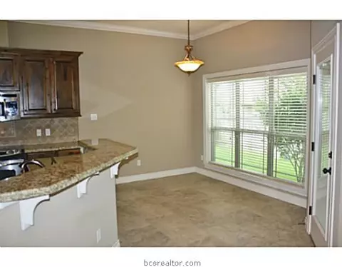 2913 Alba Ct, Bryan, TX 77808 photo 8